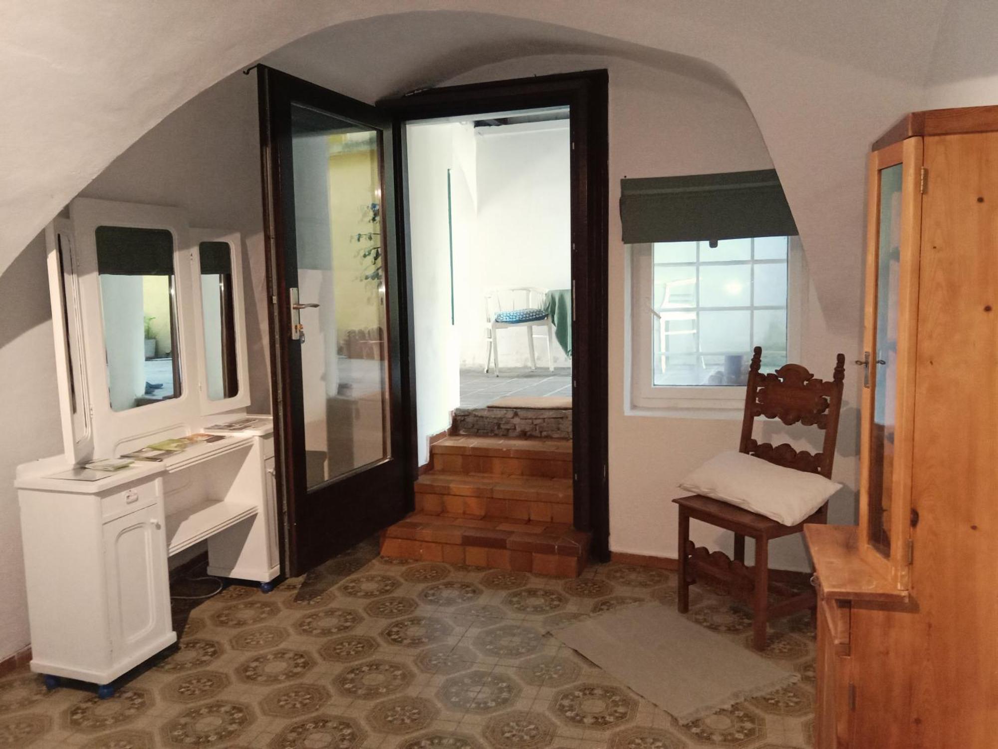 Apartment Mit 1 Schlafzimmer In Altstadthaus Sankt Veit an der Glan Exteriör bild